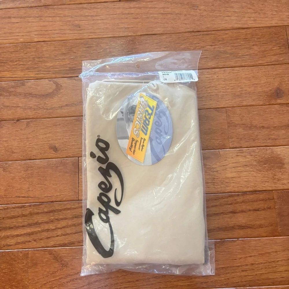 NWT kids Capezio leotard size L - Picture 2 of 5
